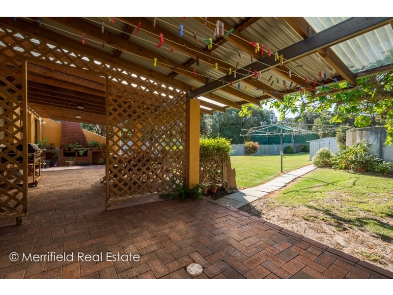 14 Grove Street West, Little Grove WA 6330