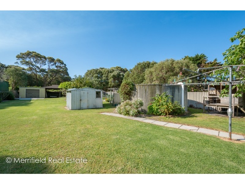 14 Grove Street West, Little Grove WA 6330