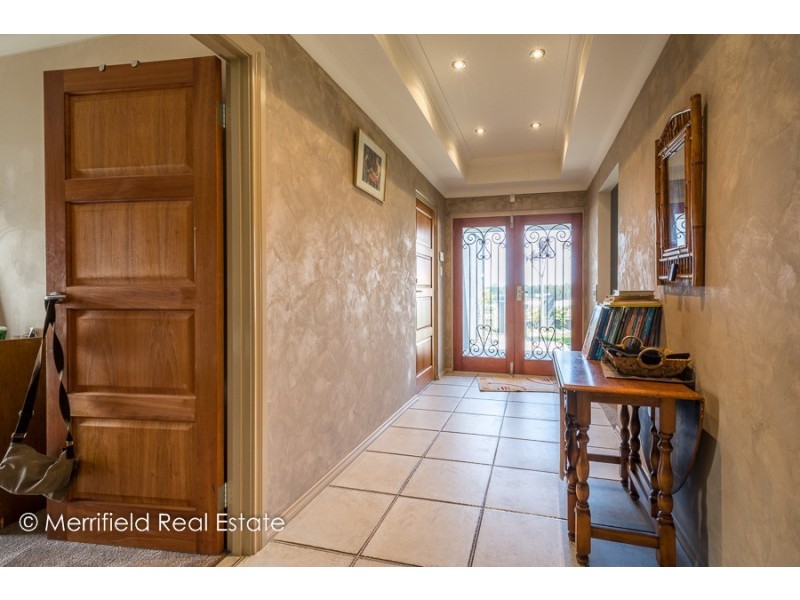 8 Scorpio Drive, Mckail WA 6330