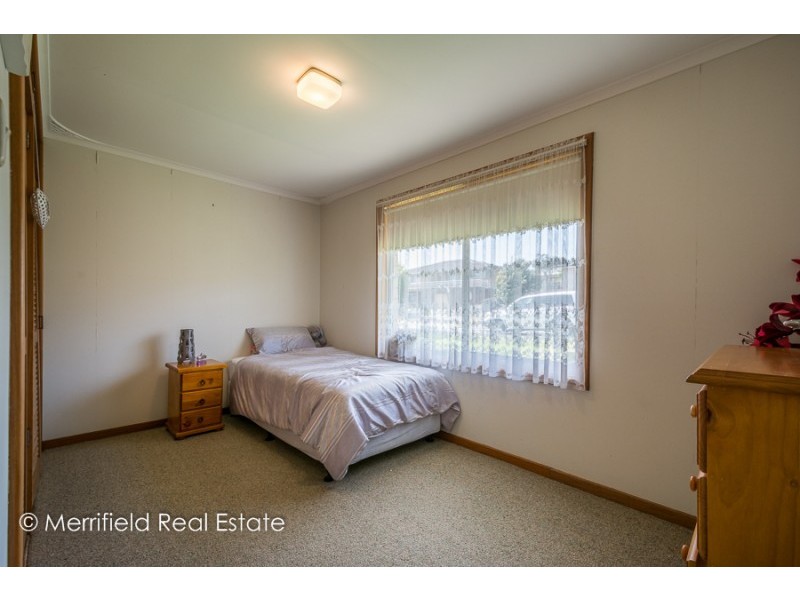 1 Ardeana Crescent, Yakamia WA 6330