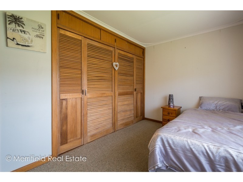 1 Ardeana Crescent, Yakamia WA 6330