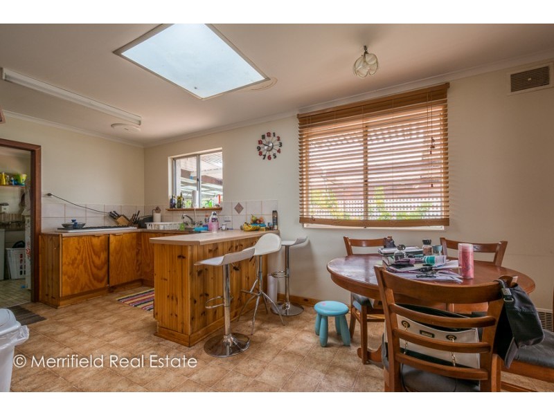 5 Merlin Road, Collingwood Heights WA 6330