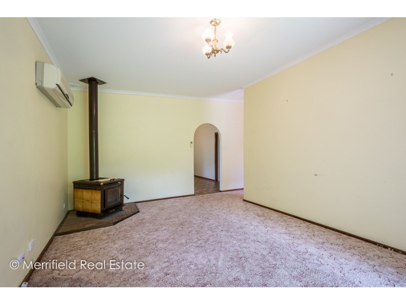 8 Helen Street, Gledhow WA 6330