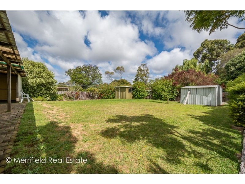8 Helen Street, Gledhow WA 6330