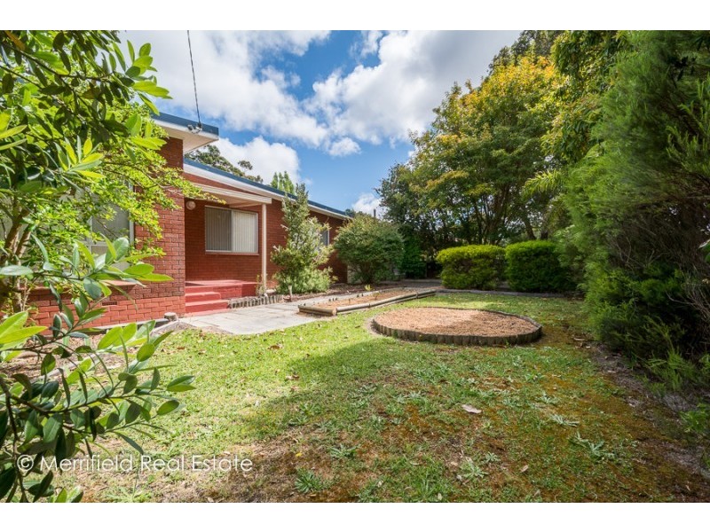 8 Helen Street, Gledhow WA 6330