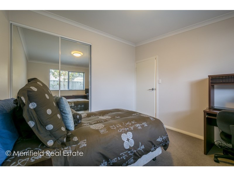 8 Trio Crescent, Mckail WA 6330
