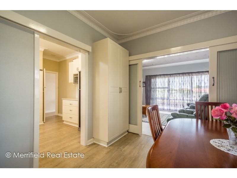 27 Leslie Street, Yakamia WA 6330