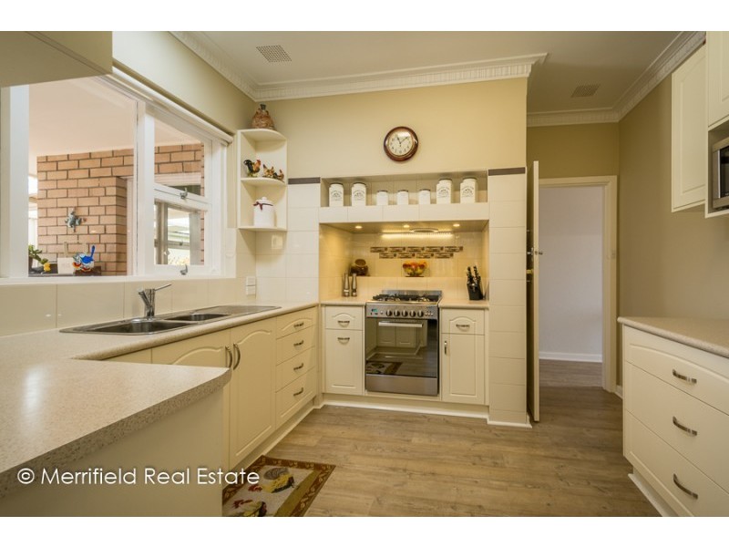 27 Leslie Street, Yakamia WA 6330