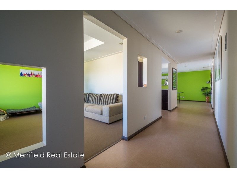 11 Cleave Close, Mckail WA 6330