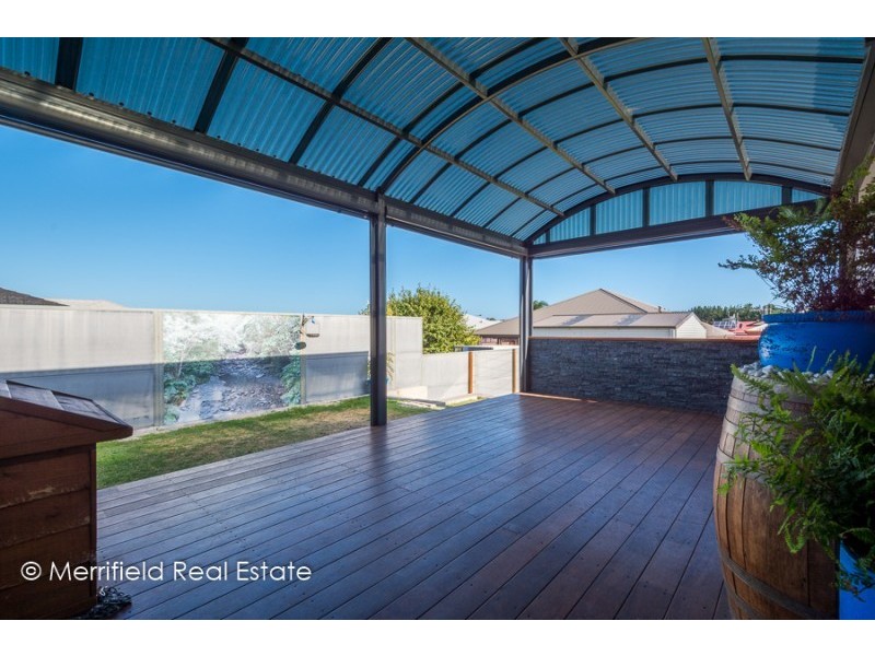 11 Cleave Close, Mckail WA 6330