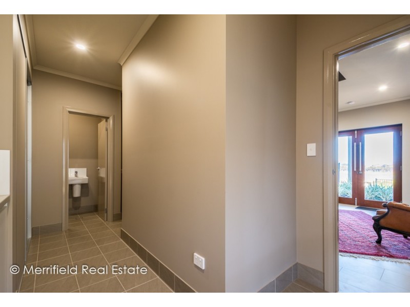 7b Anzac Road, Mira Mar WA 6330