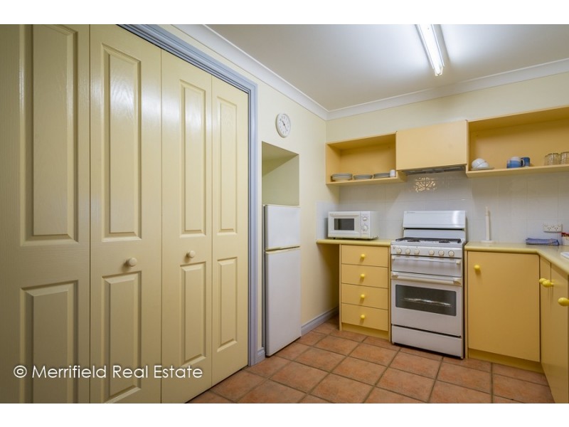 12/21 Adelaide Crescent, Middleton Beach WA 6330