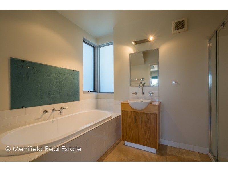 40 McLeod Street, Mira Mar WA 6330