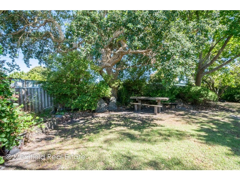 4 Leschenault Street, Lockyer WA 6330