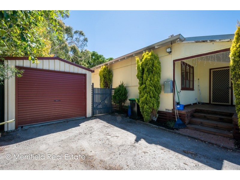 4 Leschenault Street, Lockyer WA 6330