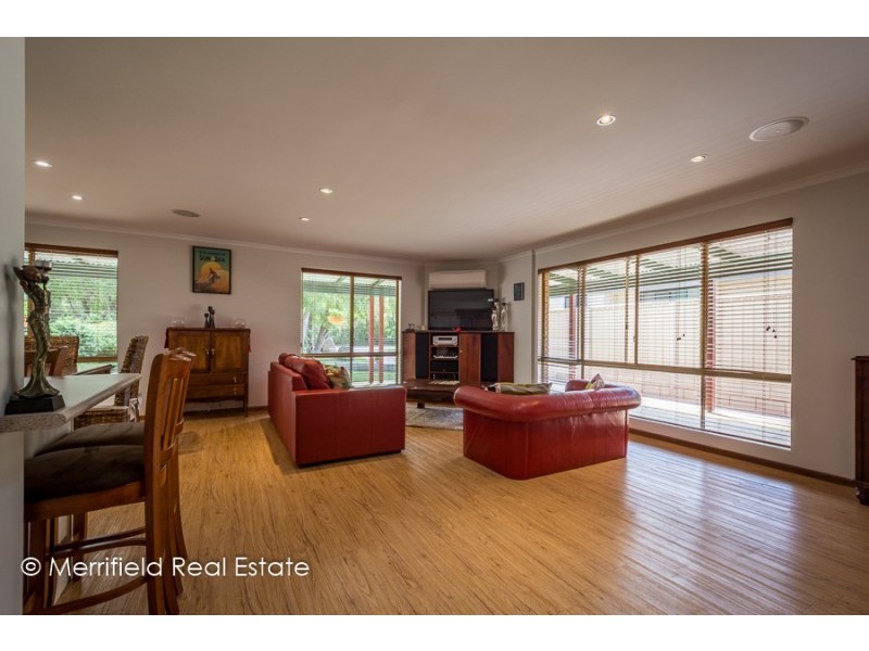 12 Goss Street, Little Grove WA 6330