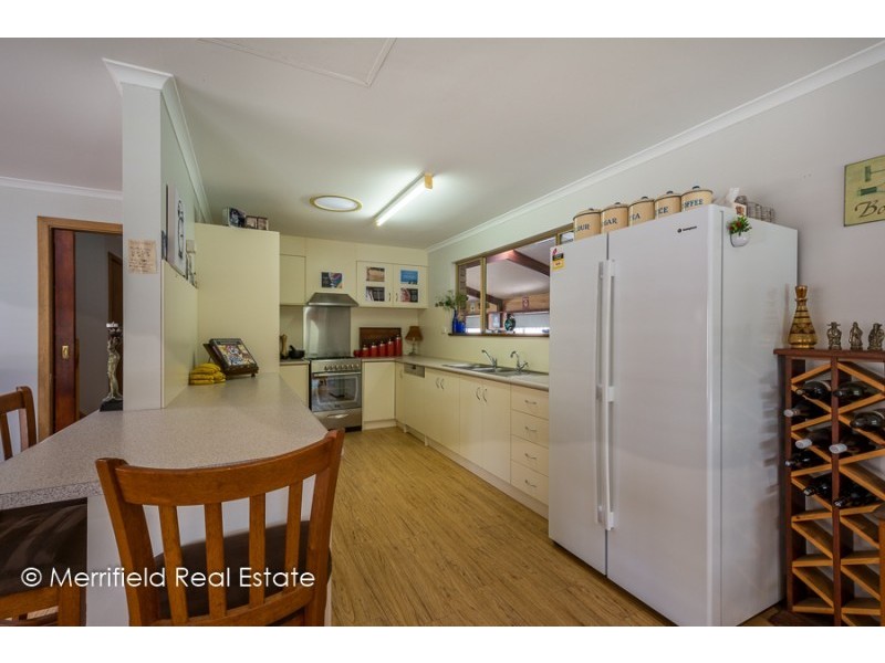 12 Goss Street, Little Grove WA 6330