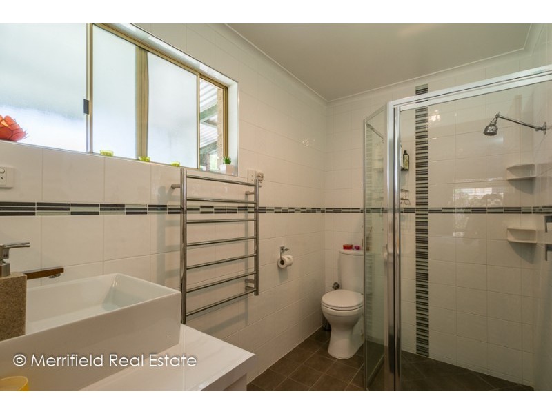 12 Goss Street, Little Grove WA 6330