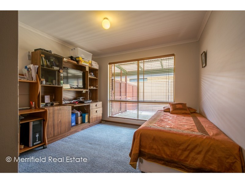 12 Goss Street, Little Grove WA 6330