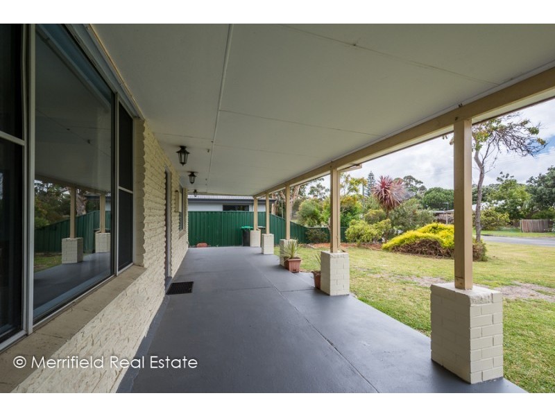 9 Maitland Avenue, Little Grove WA 6330