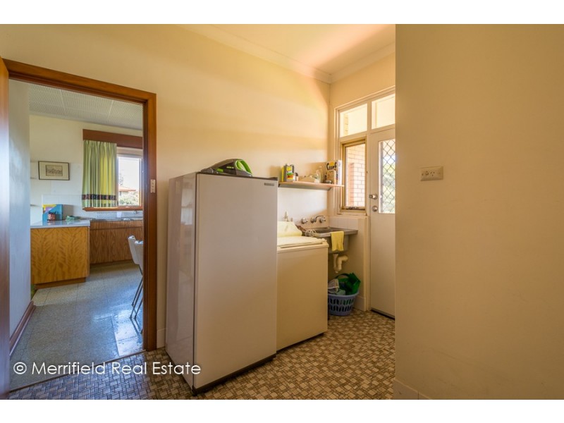 2 Bedwell Street, Emu Point WA 6330