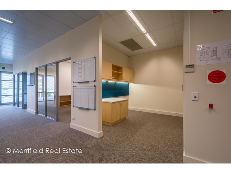 4/2 Barnesby Drive, Yakamia WA 6330