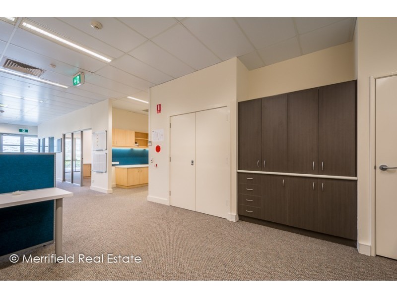 4/2 Barnesby Drive, Yakamia WA 6330