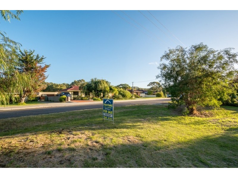43 Gordon Street, Little Grove WA 6330