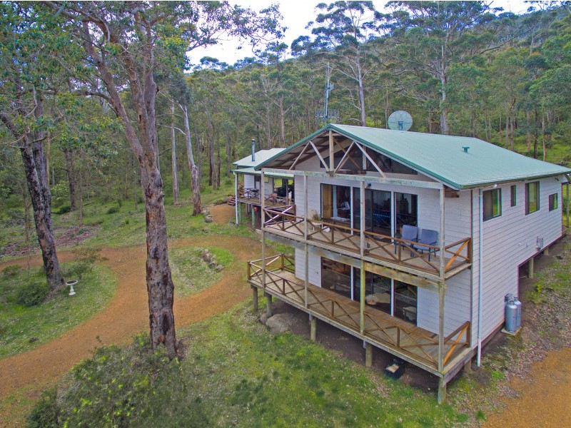 81 Mira Flores Avenue, Porongurup WA 6324