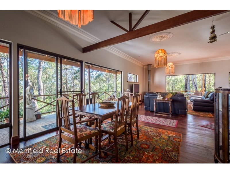 81 Mira Flores Avenue, Porongurup WA 6324