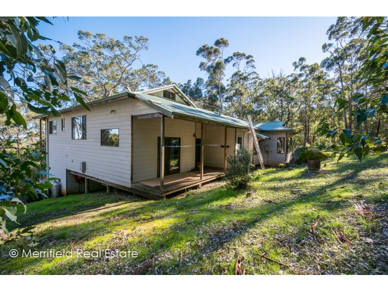 81 Mira Flores Avenue, Porongurup WA 6324