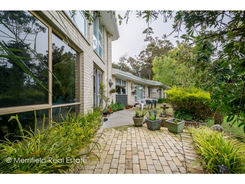 70 Frenchman Bay Road, Mount Elphinstone WA 6330