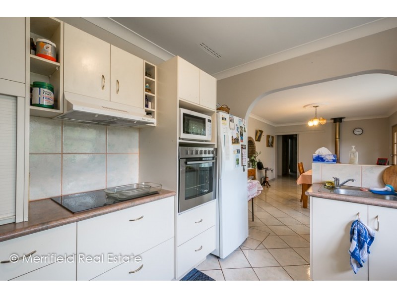 70 Frenchman Bay Road, Mount Elphinstone WA 6330