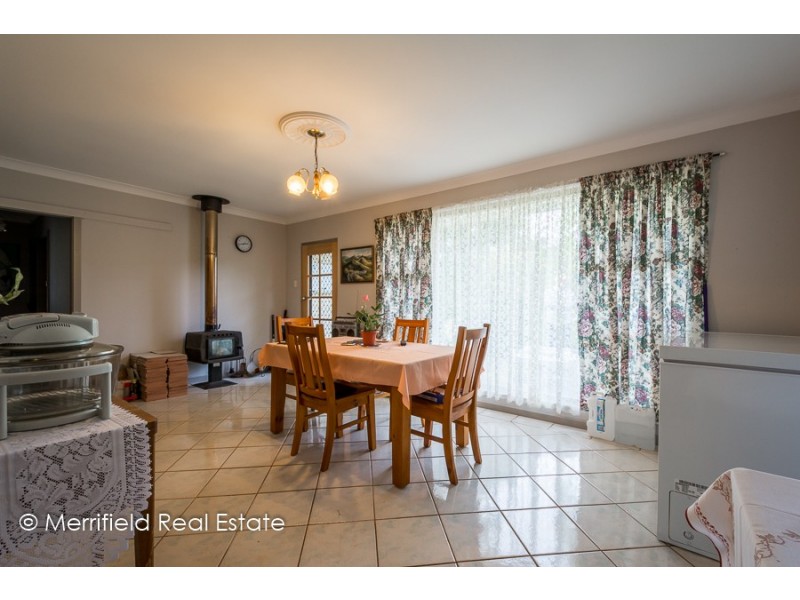 70 Frenchman Bay Road, Mount Elphinstone WA 6330