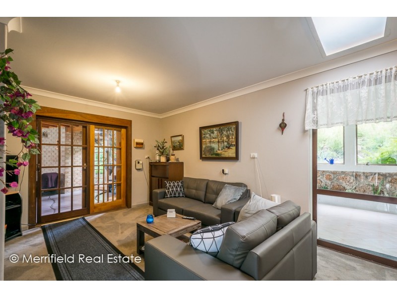 70 Frenchman Bay Road, Mount Elphinstone WA 6330