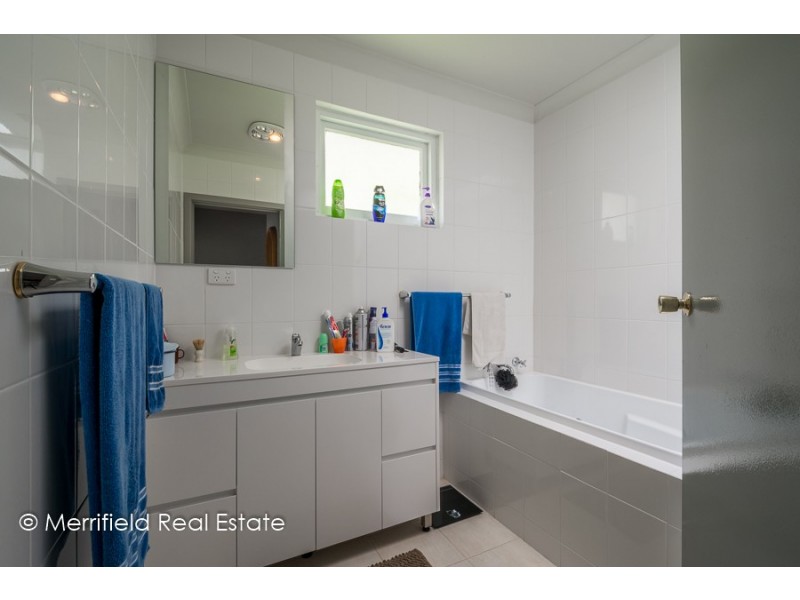 70 Frenchman Bay Road, Mount Elphinstone WA 6330