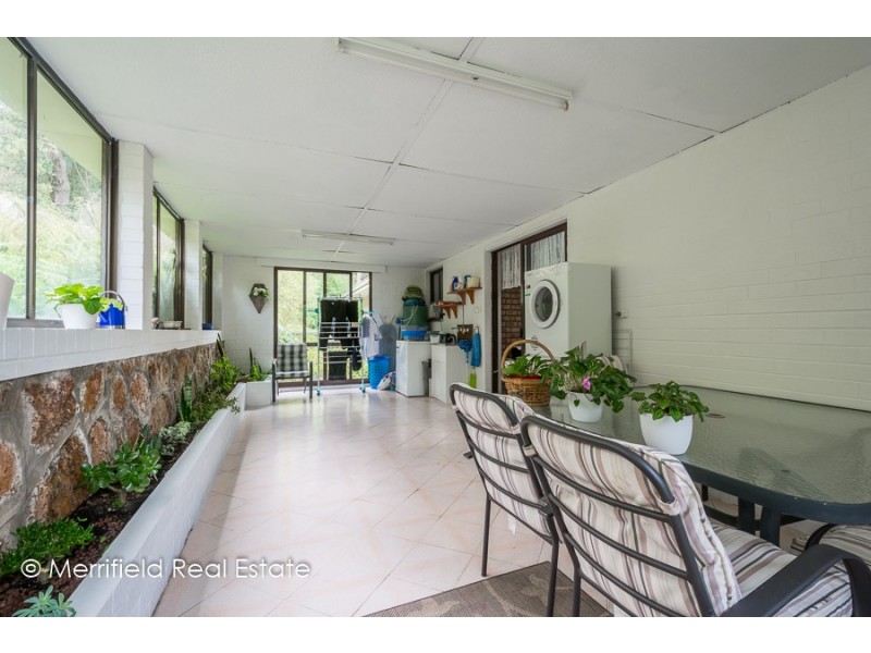70 Frenchman Bay Road, Mount Elphinstone WA 6330