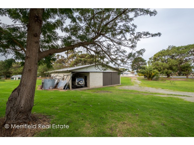 70 Frenchman Bay Road, Mount Elphinstone WA 6330