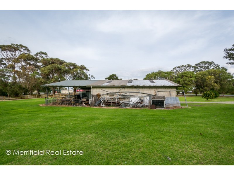 70 Frenchman Bay Road, Mount Elphinstone WA 6330