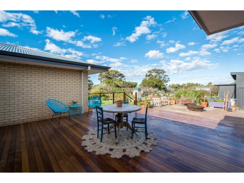 31 Peppermint Drive, Warrenup WA 6330