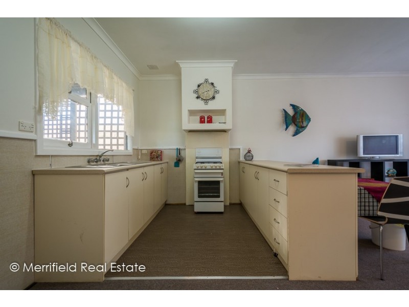 93 Chester Pass Road, Orana WA 6330