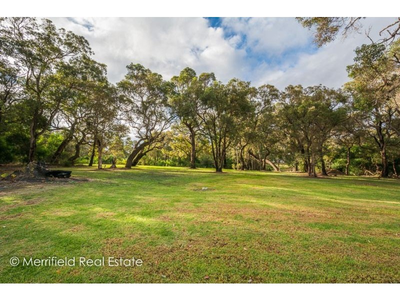 16 Argyll Street, Gledhow WA 6330