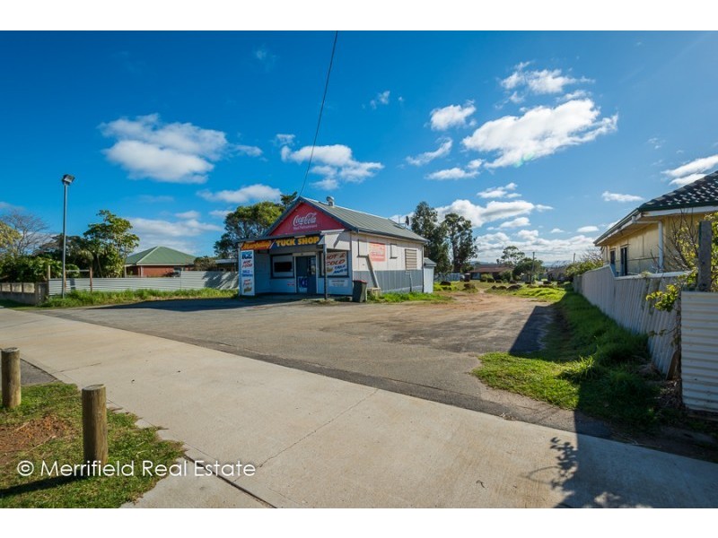 74 South Coast Highway, Orana WA 6330