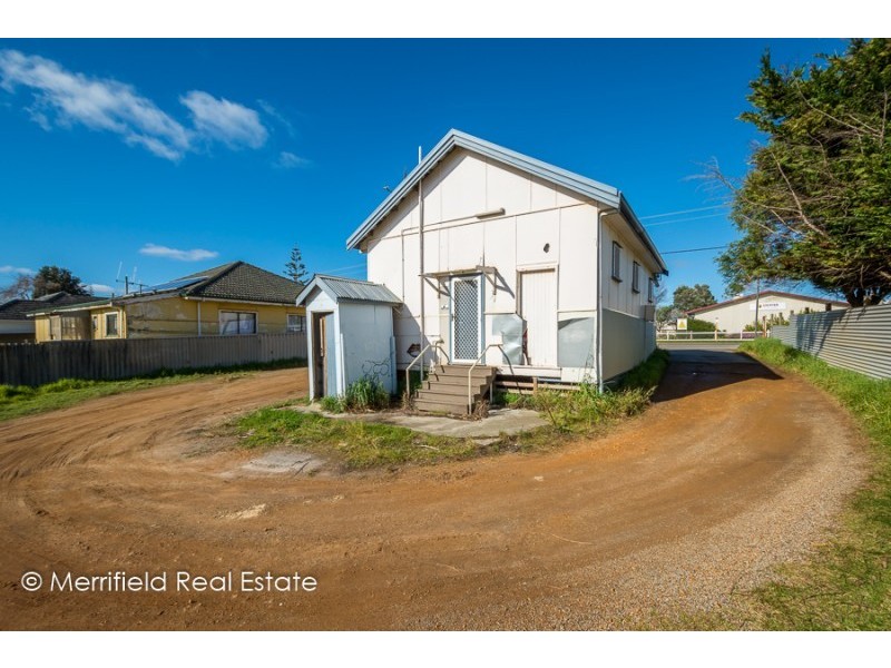 74 South Coast Highway, Orana WA 6330