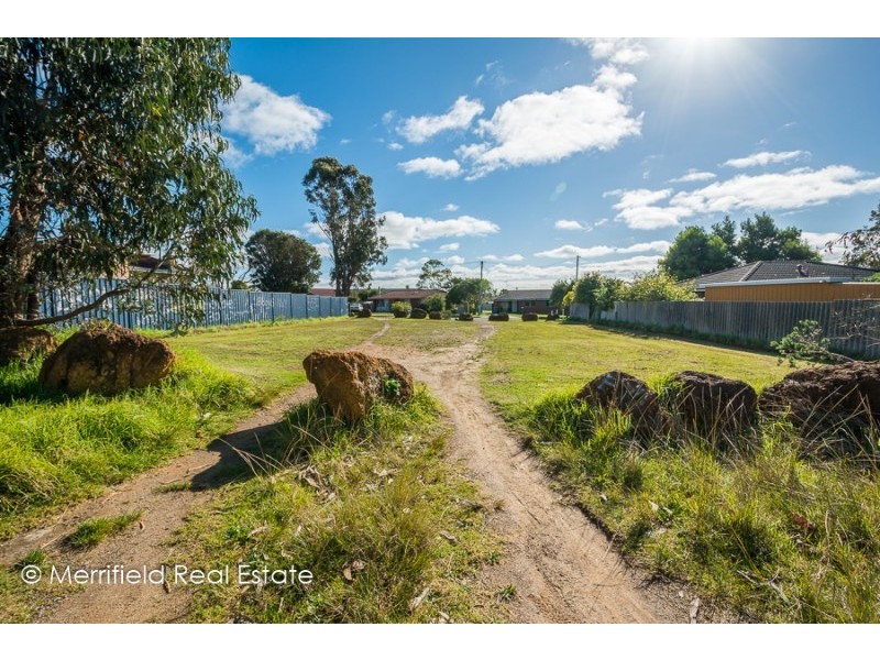 74 South Coast Highway, Orana WA 6330