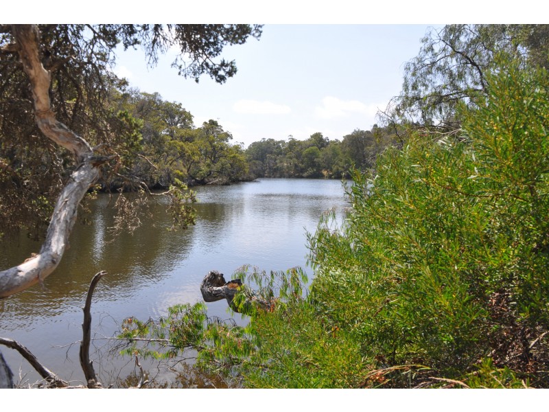 Myola Drive, Kalgan WA 6330