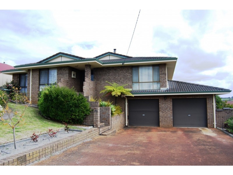 25 Tunney Way, Spencer Park WA 6330