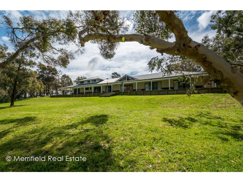 724 Hazzard Road, Millbrook WA 6330