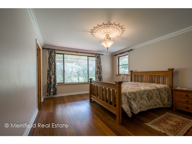 724 Hazzard Road, Millbrook WA 6330