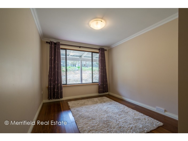 724 Hazzard Road, Millbrook WA 6330